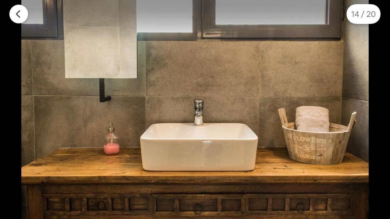 MytilíniMoonstone House B公寓 外观 照片